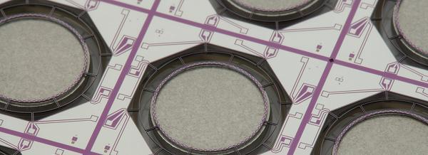 陀螺仪的 MEMS 环 - 由 Silicon Sensing 提供 陀螺仪的 MEMS 环 - 由 Silicon Sensing 提供